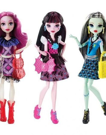 MONSTER HIGH Кукла базов модел DNW97