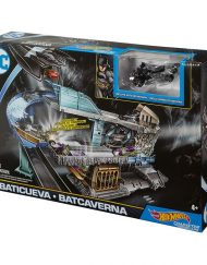 HOT WHEELS Игрален комплект BATCAVE DC DXC79