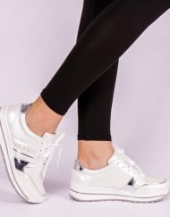 Дамски спортни обувки Nina бели