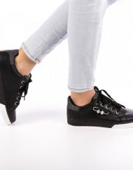 Дамски спортни обувки Bionda черни