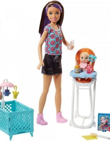 BARBIE Комплект за игра с кукла детегледачка FAMILY SISTERS FHY97