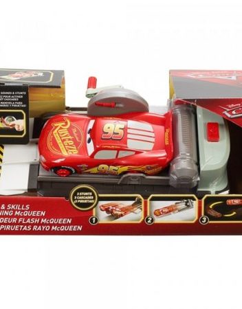 CARS 3 HERO LINE Игрален комплект за въздушна акробатика MCQUEEN FRV84