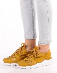 Дамски спортни обувки Lillia жълти