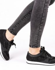 Дамски спортни обувки Cora черни