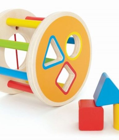 HAPE Дървена играчка за сортиране с три форми H0500