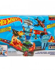 HOT WHEELS CORE CITY Игрален комплект "ЛЕТИЩЕ" GFH90